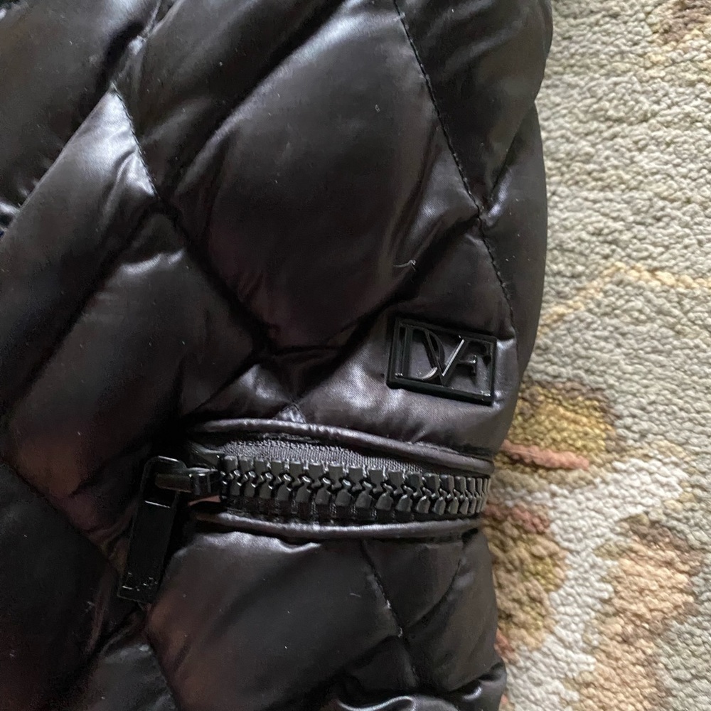 DVF quilted long puffer jacket - Picture 9 of 13
